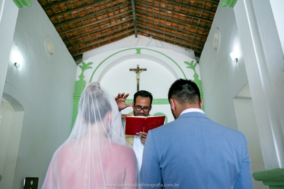 casar na igrejinha dos carneiros - casamento na igrejinha dos carneiros - igrejinha dos carneiros - fotografo na igrejinha dos carneiros - ensaio na igrejinha dos carneiros - ensaio de casal na igrejinha dos carneiros - praia de tamandare Pernambuco 