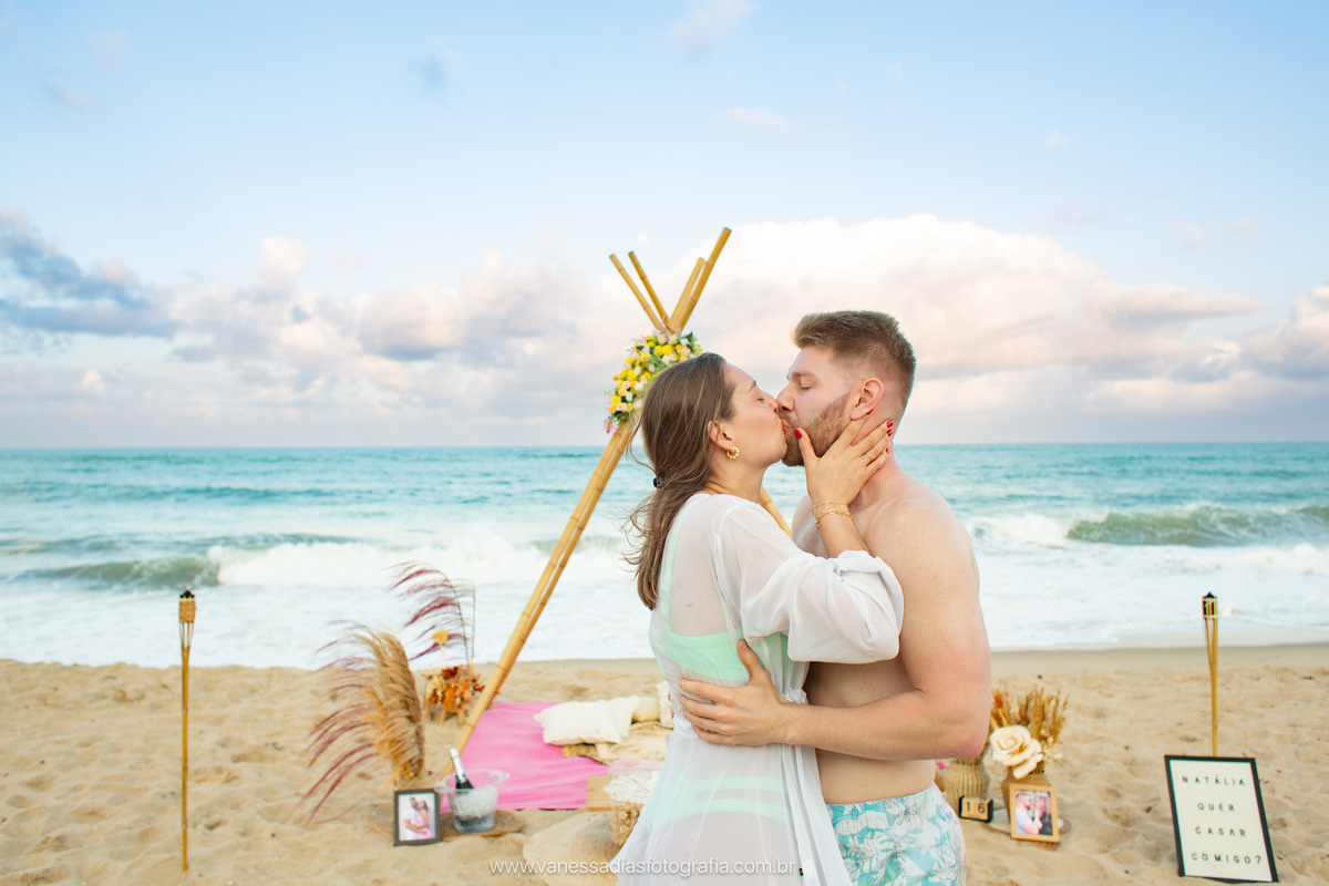 pedido de casamento surpresa porto de galinhas - pedido de casamento surpresa carneiros - pedido de casamento surpresa maracaipe - decoracao para pedido de casamento surpresa em porto de galinhas - fotografo de casamento surpresa porto de galinhas