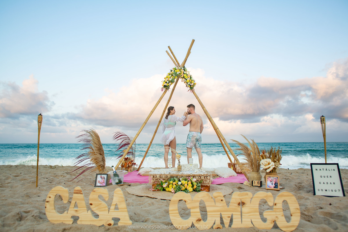 pedido de casamento surpresa porto de galinhas - pedido de casamento surpresa carneiros - pedido de casamento surpresa maracaipe - decoracao para pedido de casamento surpresa em porto de galinhas - fotografo de casamento surpresa porto de galinhas
