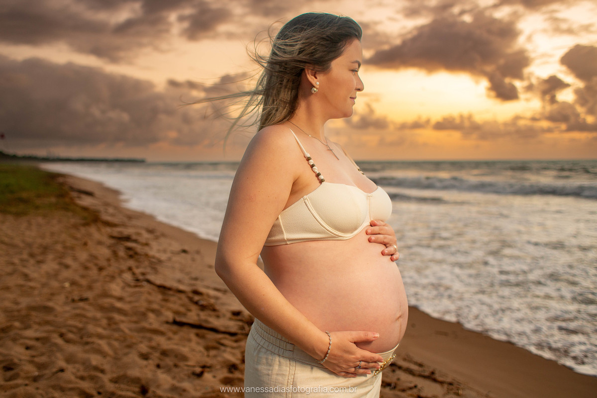 ensaio fotografico na praia do paiva - ensaio de gestante no paiva - ensaio de gestante no nascer do sol na praia - fotografa na praia do paiva - fotografa em recife - fotografa em porto de galinhas - ensaio de gestante em porto de galinhas