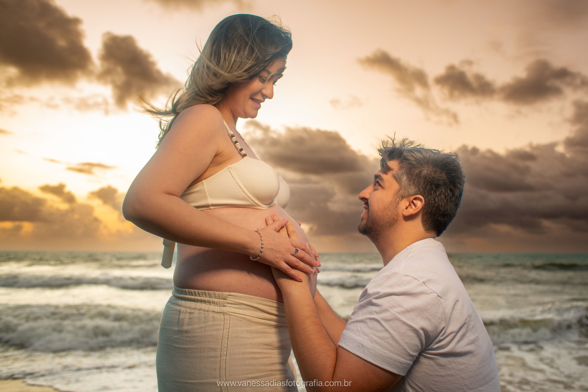 ensaio fotografico na praia do paiva - ensaio de gestante no paiva - ensaio de gestante no nascer do sol na praia - fotografa na praia do paiva - fotografa em recife - fotografa em porto de galinhas - ensaio de gestante em porto de galinhas
