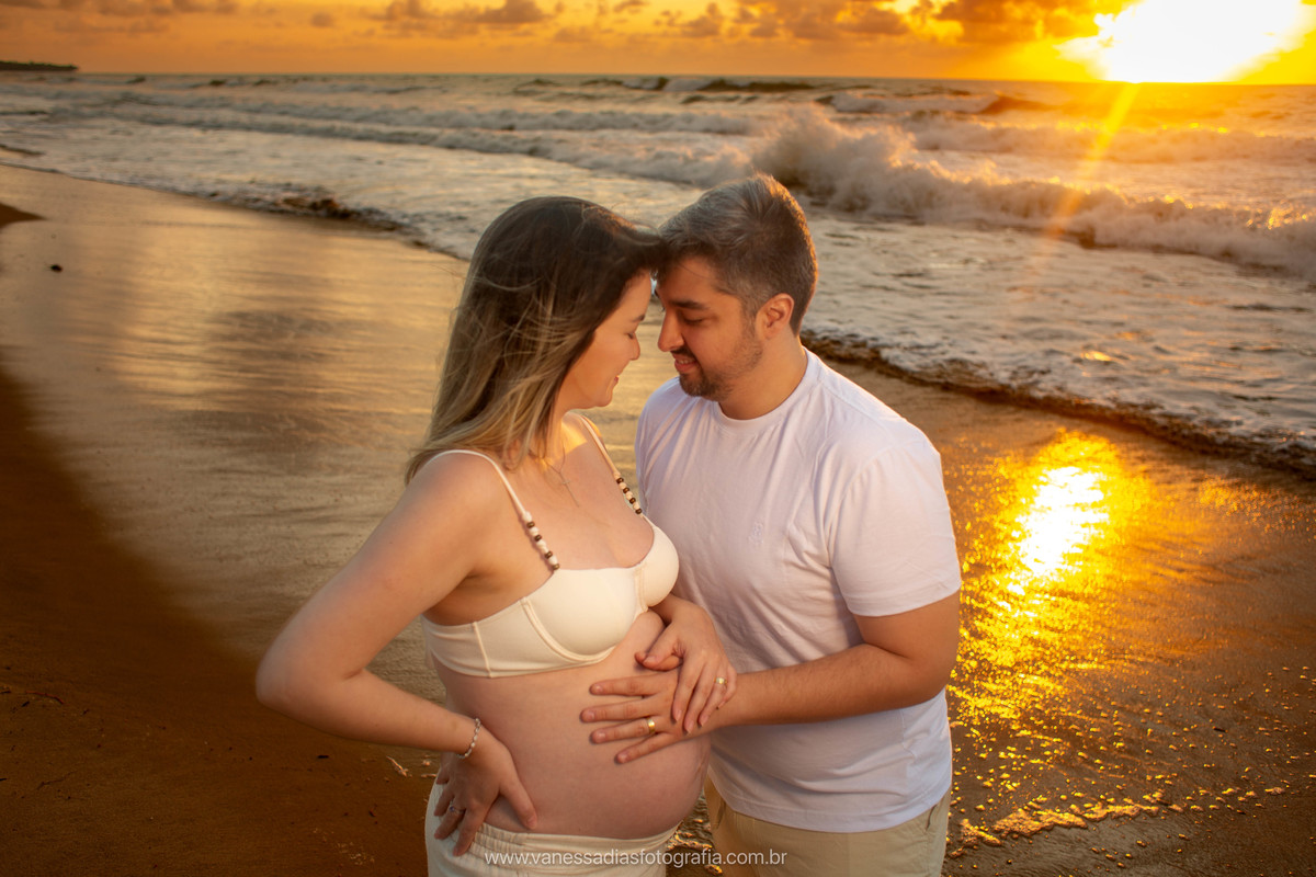ensaio fotografico na praia do paiva - ensaio de gestante no paiva - ensaio de gestante no nascer do sol na praia - fotografa na praia do paiva - fotografa em recife - fotografa em porto de galinhas - ensaio de gestante em porto de galinhas
