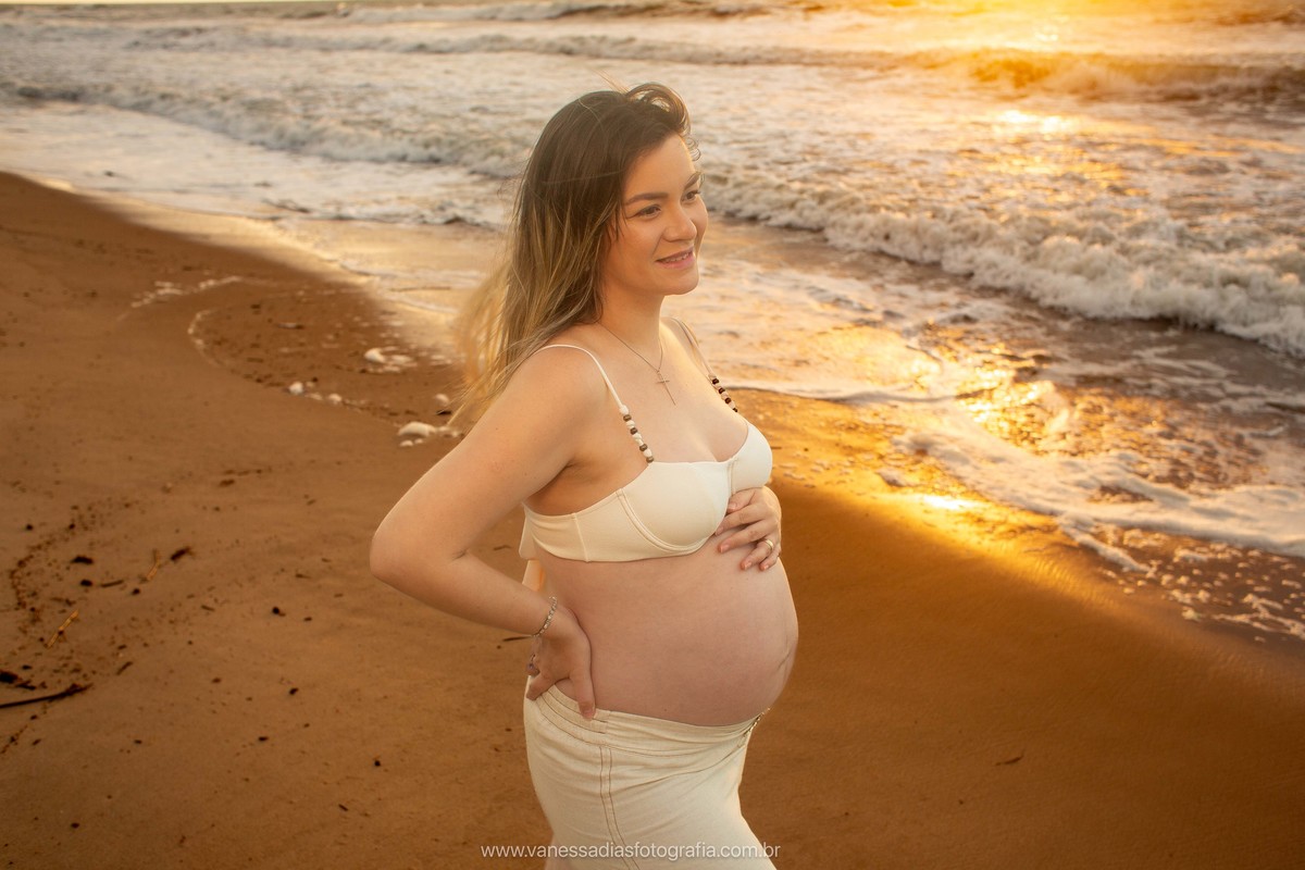 ensaio fotografico na praia do paiva - ensaio de gestante no paiva - ensaio de gestante no nascer do sol na praia - fotografa na praia do paiva - fotografa em recife - fotografa em porto de galinhas - ensaio de gestante em porto de galinhas