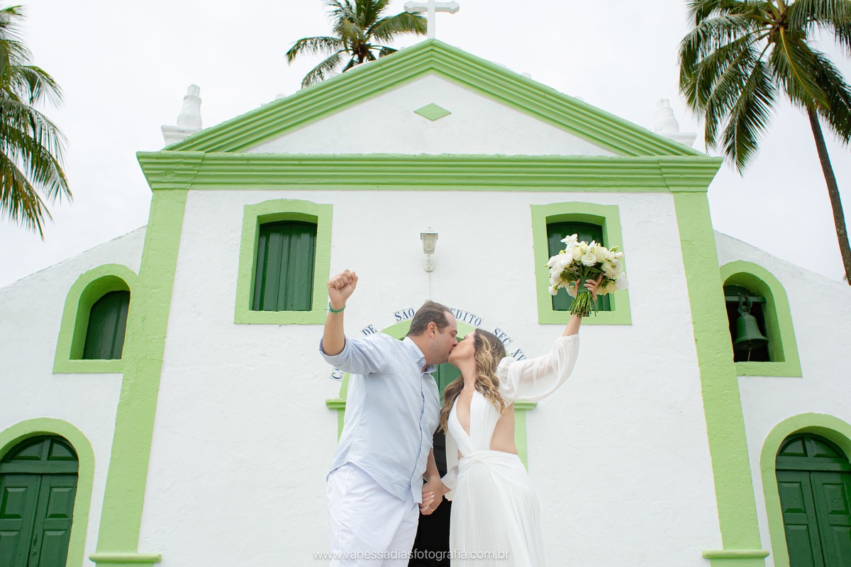 renovacao de votos na igrejinha dos carneiros - fotografo na igrejinha dos carneiros - igrejinha dos carneiros - ensaio de casal na igrejinha dos carneiros - casamento na igrejinha dos carneiros -  igrejinha dos carneiros tamandaré pernambuco - Carneiros