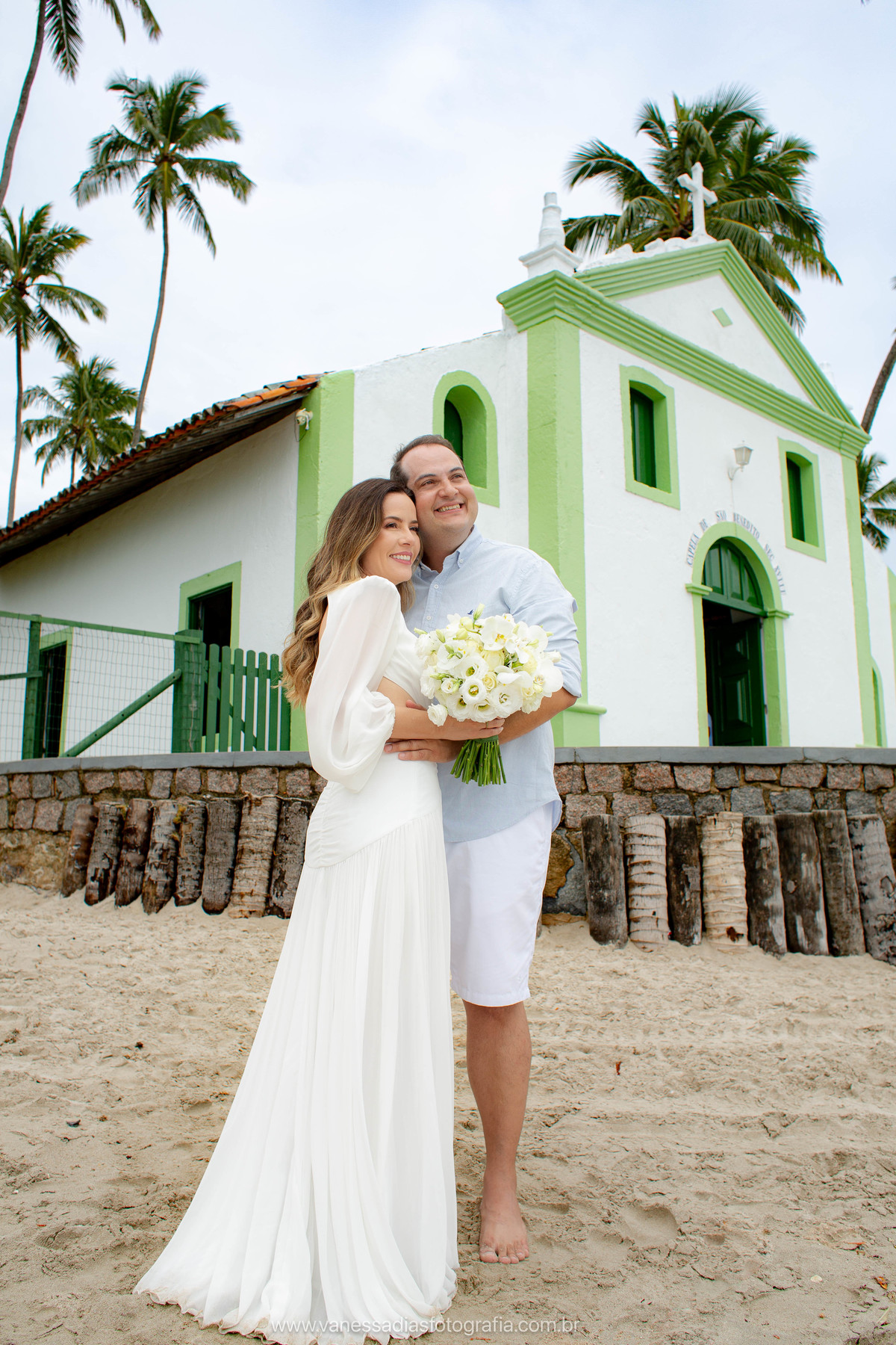 renovacao de votos na igrejinha dos carneiros - fotografo na igrejinha dos carneiros - igrejinha dos carneiros - ensaio de casal na igrejinha dos carneiros - casamento na igrejinha dos carneiros -  igrejinha dos carneiros tamandaré pernambuco - Carneiros