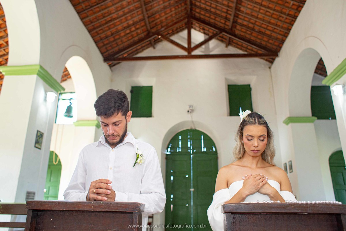 destination wedding igrejinha dos carneiros - casar na igrejinha dos carneiros - casamento na igrejinha dos carneiros - fotografo igrejinha dos carneiros - casar na igreja da praia dos carneiros em tamandare pernambuco - como casar na igreja dos carneiros