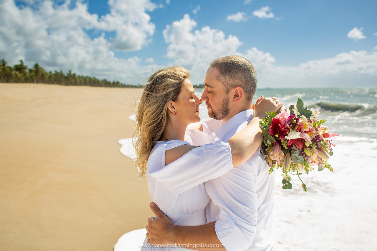 ensaio de casal em porto de galinhas - fotografo de casal em porto de galinhas - ensaio fotografico em porto de galinhas - ensaio fotografico em maracaipe - coqueiral de maracaipe - fotografa em porto de galinhas - fotografo em maragogi - maragogi alagoas