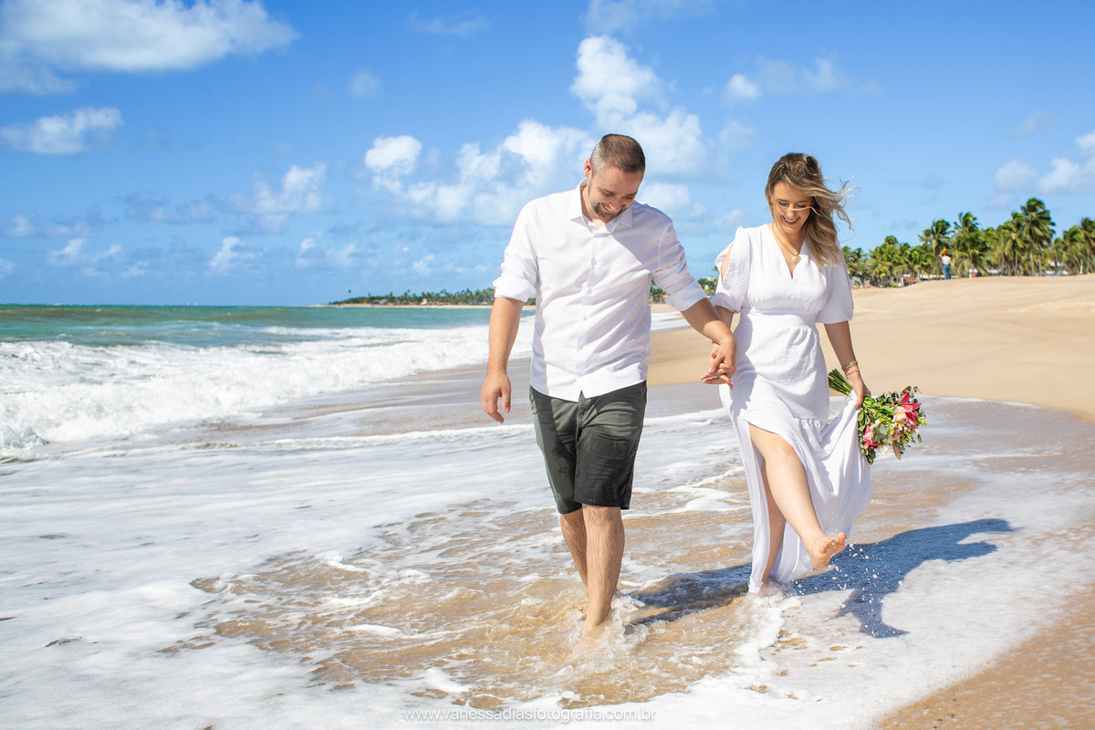 ensaio de casal em porto de galinhas - fotografo de casal em porto de galinhas - ensaio fotografico em porto de galinhas - ensaio fotografico em maracaipe - coqueiral de maracaipe - fotografa em porto de galinhas - fotografo em maragogi - maragogi alagoas