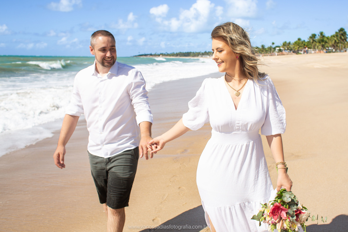 ensaio de casal em porto de galinhas - fotografo de casal em porto de galinhas - ensaio fotografico em porto de galinhas - ensaio fotografico em maracaipe - coqueiral de maracaipe - fotografa em porto de galinhas - fotografo em maragogi - maragogi alagoas