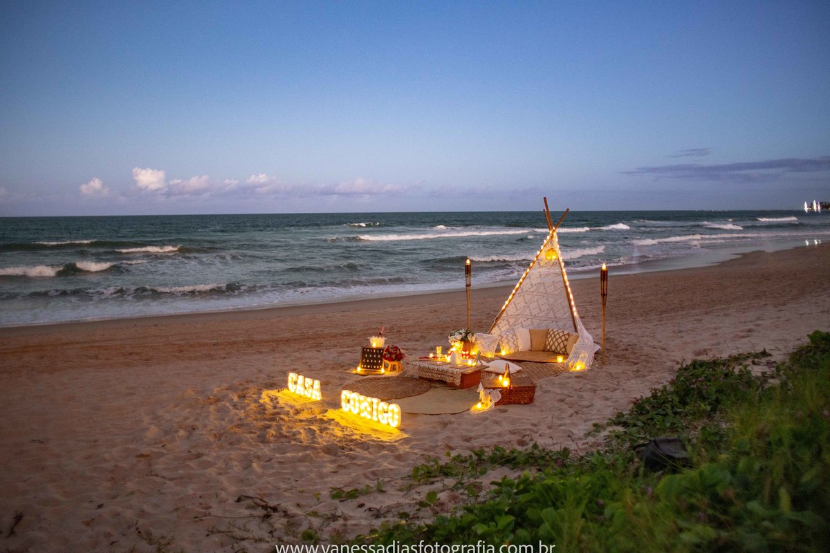 pedido de casamento surpresa em porto de galinhas - pedido de casamento noturno em porto de galinhas - empresa que monta cenário de pedido de casamento surpresa em porto de galinhas- fotografo de pedido de casamento em porto de galinhas- porto de galinhas