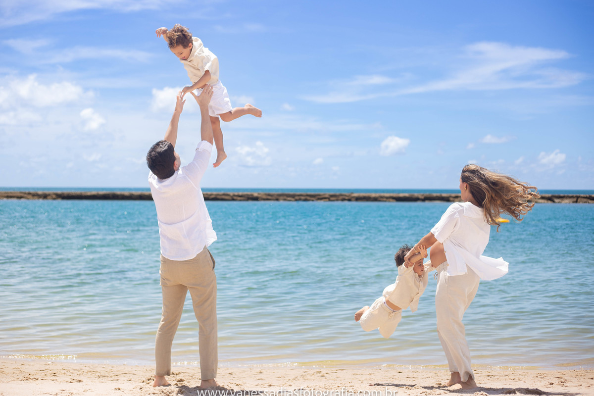 ensaio de familia no samoa resort em muro alto porto de galinhas Pernambuco - ensaio de gestante porto de galinhas Pernambuco - fotografo de gestante no samoa resort em muro alto porto de galinhas - renovação de votos samoa resort porto de galinhas - PE