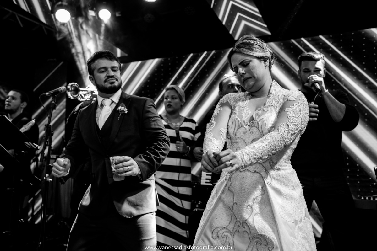 casando em recife - igreja das graças -  estilista quirino - dibranco recepções - sandro santos maquiagem - unique cerimonial - wedding recife - casamentos clássicos - nobile hotel - estilista quirino