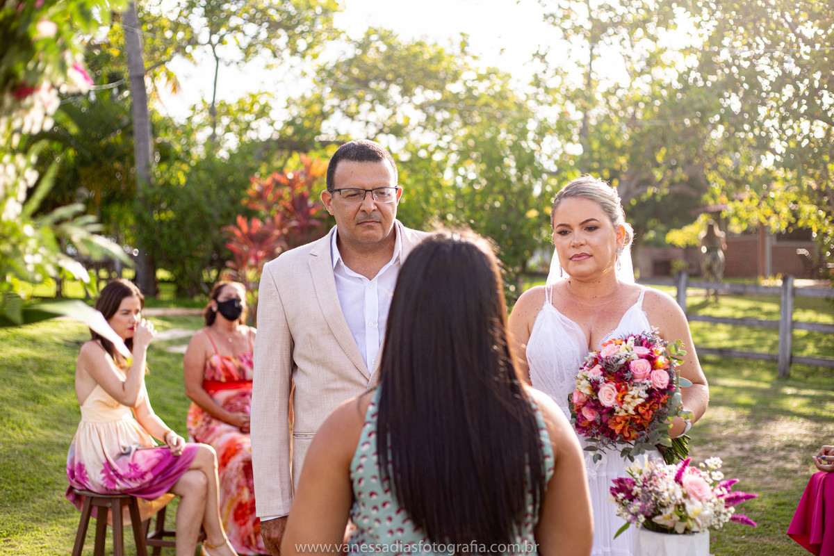 elopement no campo - micro wedding em recife  recanto das sucupiras nova cruz - destination wedding no campo - elopement wedding porto de galinhas -elopement wedding Noronha - elopement wedding carneiros - coroa do avian itamaraca