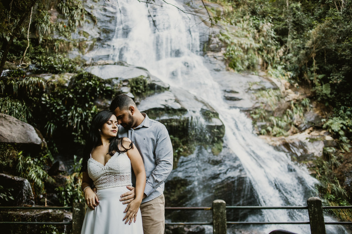 floresta da tijuca pre wedding ensaio casamento casal por do sol cachoeira