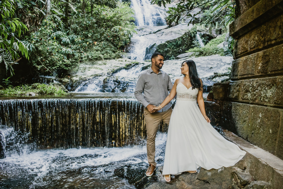 floresta da tijuca pre wedding ensaio casamento casal por do sol cachoeira