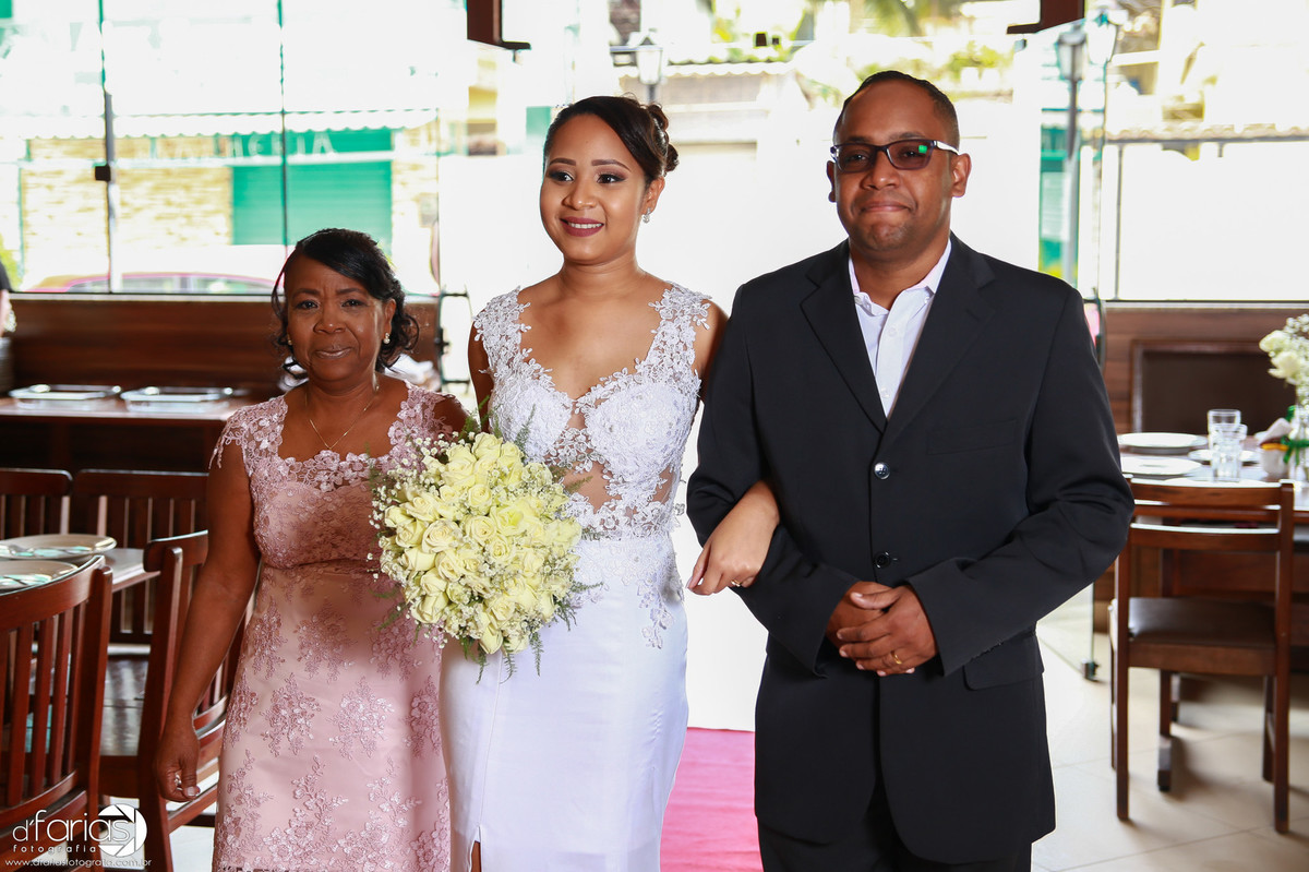 fotografia de casamento fotografo de casamento wedding noivas noivo buque de noiva dfarias fotografia bride izabele lima make makinf of rio de janeiro casamento pizzaria cazaroto