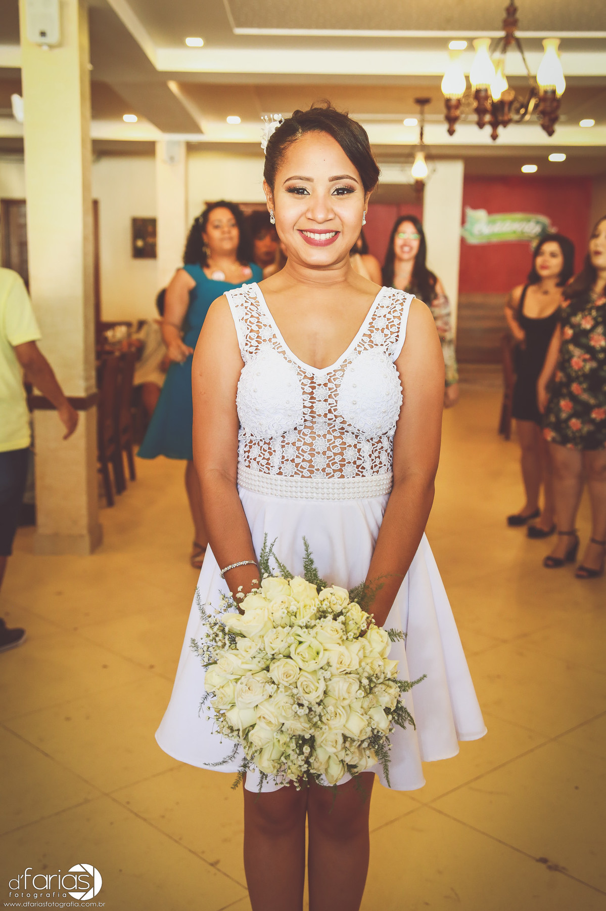 fotografia de casamento fotografo de casamento wedding noivas noivo buque de noiva dfarias fotografia bride izabele lima make makinf of rio de janeiro casamento pizzaria cazaroto