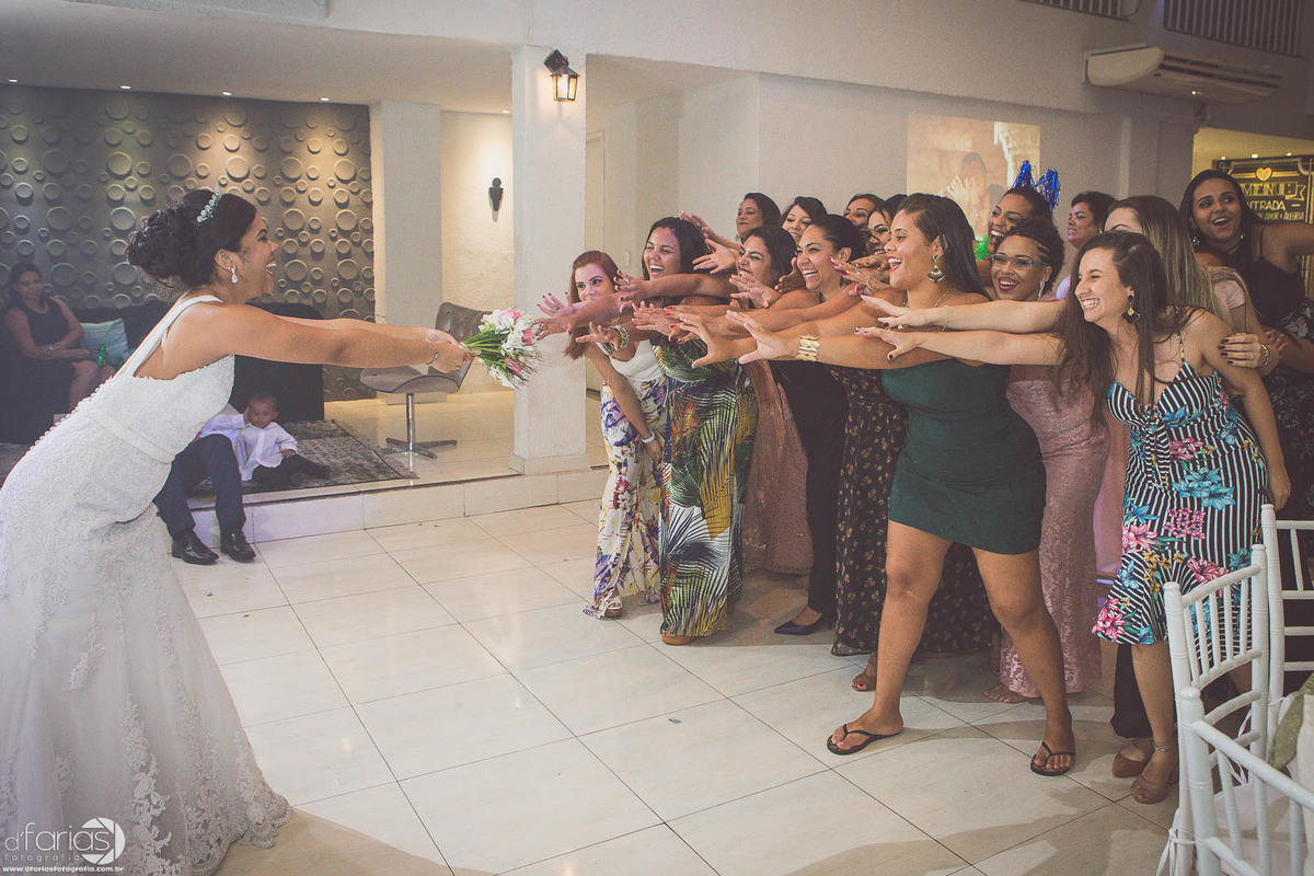 making of noiva casamento fotógrafo fotografia deisiane de paula casamento no salao de festas joshua ns conceição dfarias fotografia campo grande salão de festas fotografia de casamento noiva linda casamento diferente