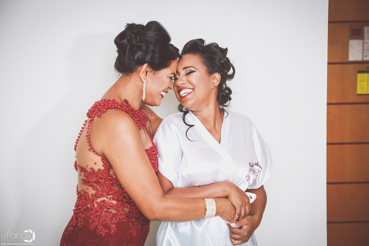 fotografo, fotografia, casamento, wedding, nova iguacu, mercure hotel, making of, portal das aguas, noiva, noivo, madrinhas, robe de madrinhas, buque, emoção, fotos de casamento, 