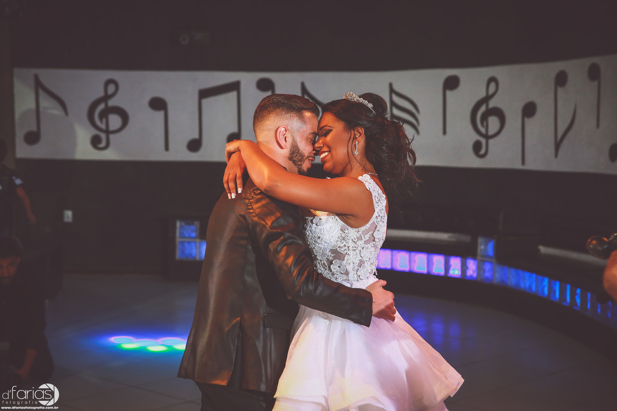 fotografo, fotografia, casamento, wedding, nova iguacu, mercure hotel, making of, portal das aguas, noiva, noivo, madrinhas, robe de madrinhas, buque, emoção, fotos de casamento, 