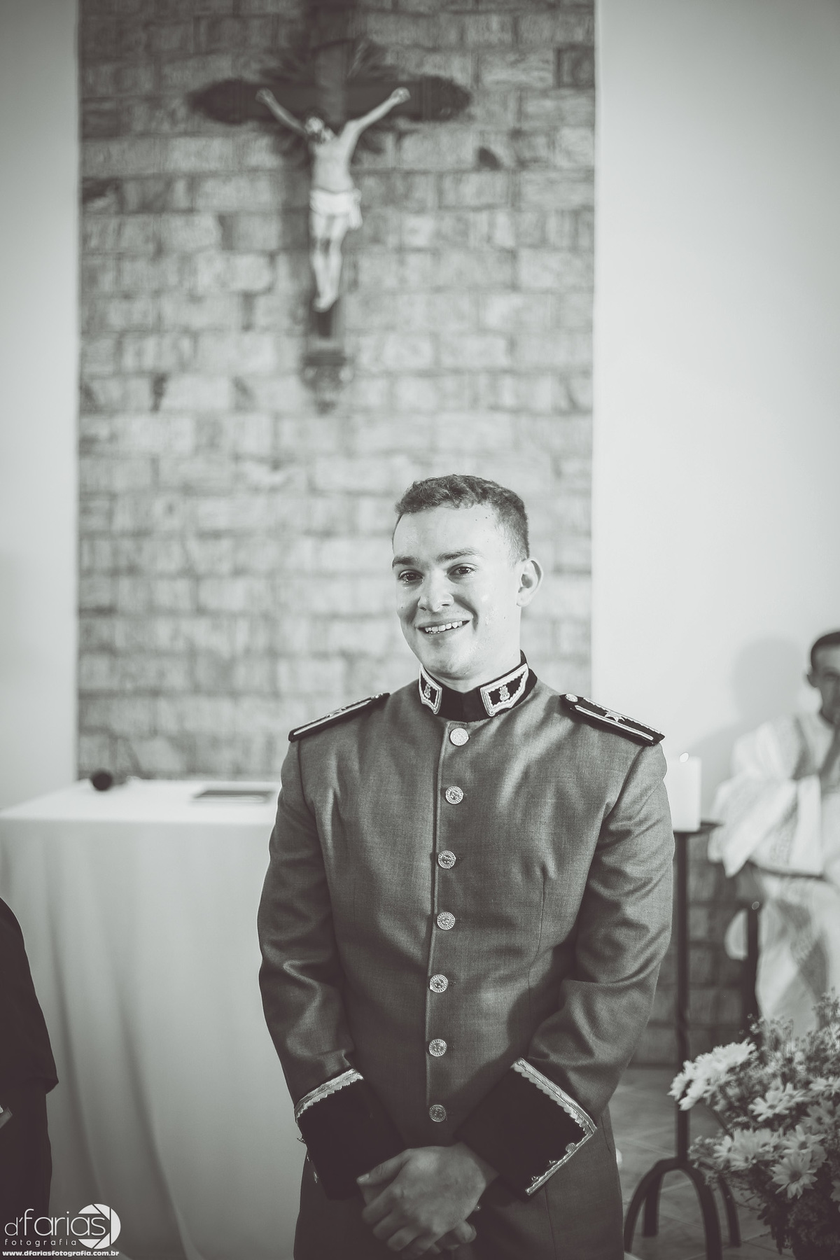 alianca casamento fotografia fotografo ariel enrolados militar dfarias fotografia buque vestido making of jesuitas ponte noivo chorando