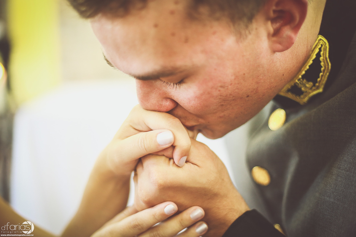 alianca casamento fotografia fotografo ariel enrolados militar dfarias fotografia buque vestido making of jesuitas ponte noivo chorando