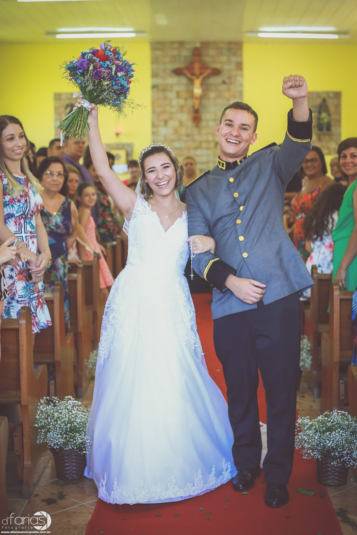 alianca casamento fotografia fotografo ariel enrolados militar dfarias fotografia buque vestido making of jesuitas ponte noivo chorando