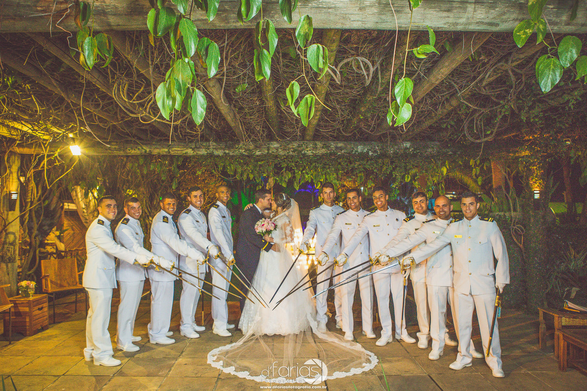 casamento sitio marrom glace teto de aco casamento militar 