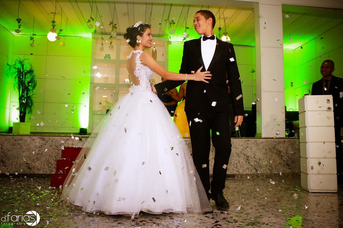 15 anos - debutante - fotógrafo - Sítio Martins Eventos - cosmos - campo grande - rio de janeiro - fotos - making of