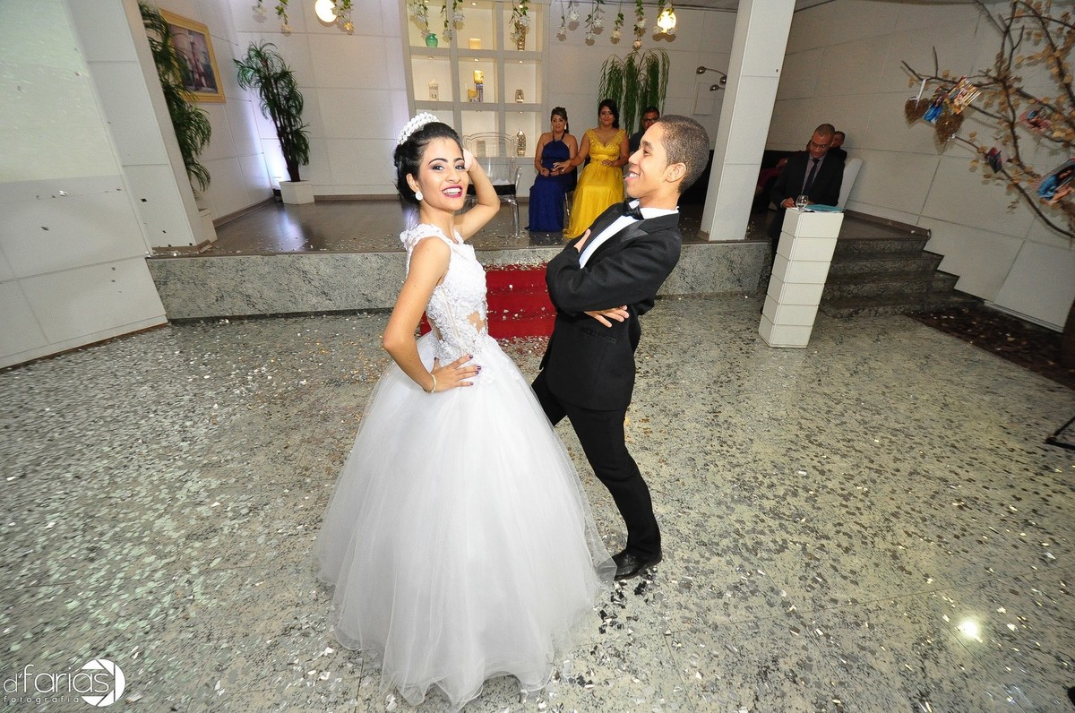 15 anos - debutante - fotógrafo - Sítio Martins Eventos - cosmos - campo grande - rio de janeiro - fotos - making of