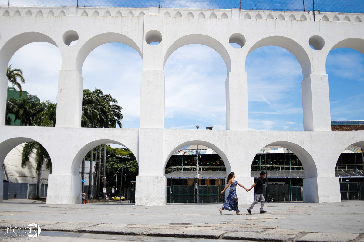 pre wedding - ensaio externo - fotografia - casamento - parque das ruinas - santa tereza - fotografo - lapa - arcos da lapa - escadaria selaron - fotos diferentes - fotos criativas