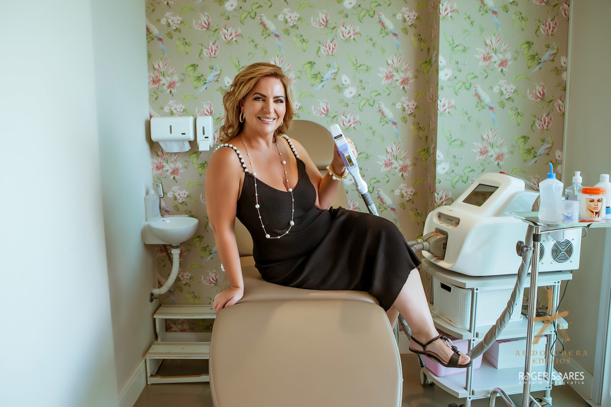 Retrato Profissional Dermatologista Mulher Homem para Linkdin Estudio Fotográfico especializado Coworking Vestido Look Maquiagem, estética, botox, penteado, consultório, foto profissional são paulo, fotográfico, fotógrafo, Google, centro cirúrgico