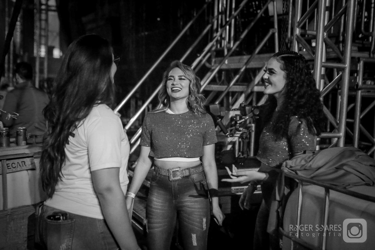 fotografia de show festival replay clube tietê são paulo iluminação profissional jamm kasinooficial ianduarteoficial  maxpopmusic massivamusic luzes coloridas pirotecnia fumaça DJ palco fotografia profissional fotojornalismo  assessoria de imprensa