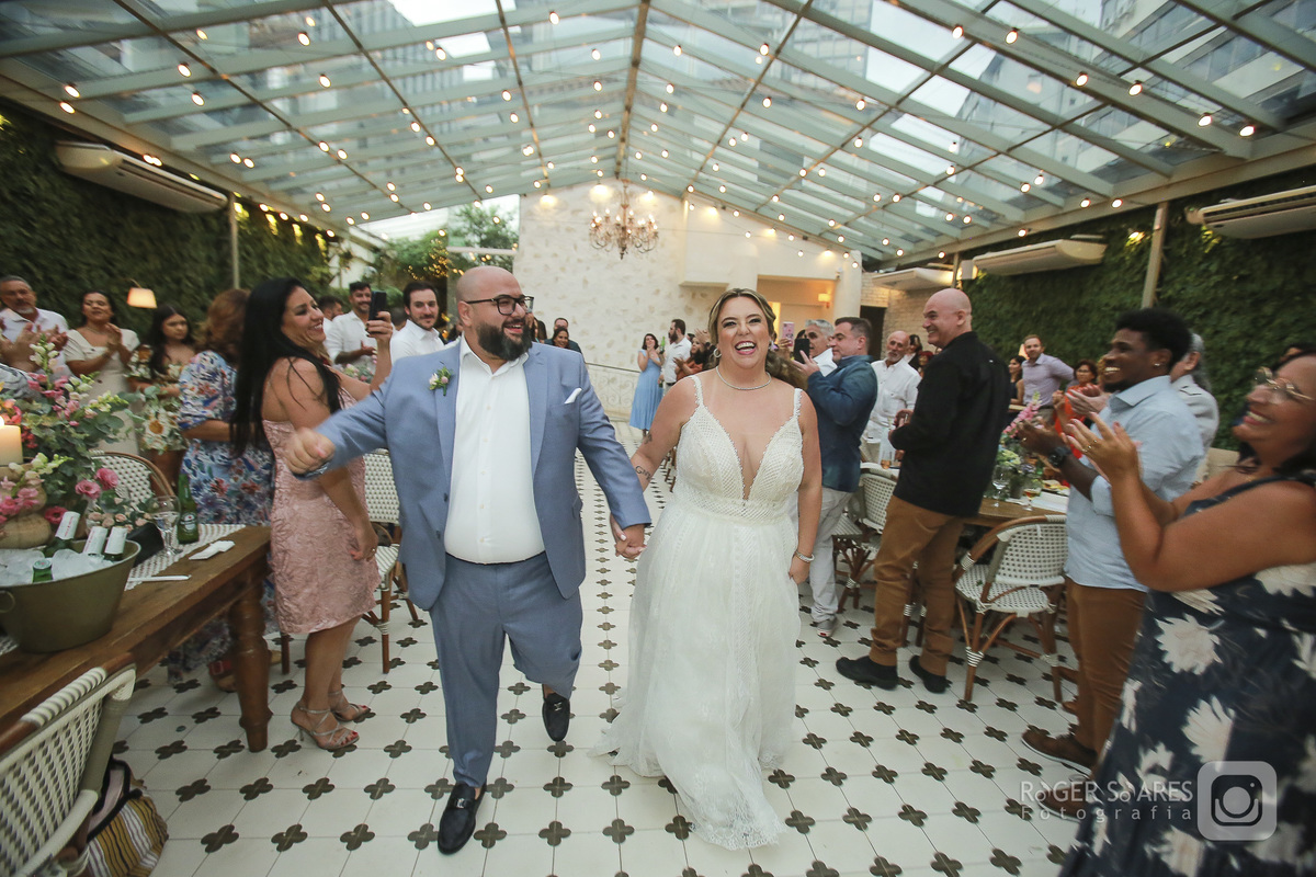 casamento making of noiva cerimônia religiosa recepção decoração elegante amor fotos de casamento fotógrafo profissional álbum de casamento celebração emoção Espaço Quintal Avenida Angélica festa casal musica dj balada jantar alegria bebidas brinde