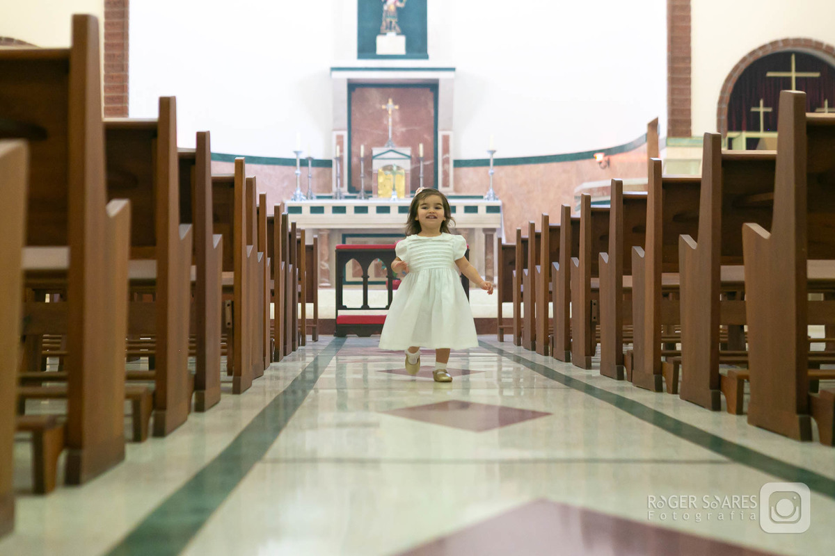 fotografo batizado, fotos com padrinhos, lembranca do batismo, detalhes do batizado, batismo catolico fotos, album de batizado, fotos de bebe batizado, fotografa de familia, fotos na igreja catolica, ensaio batismo, fotos do ritual de batismo