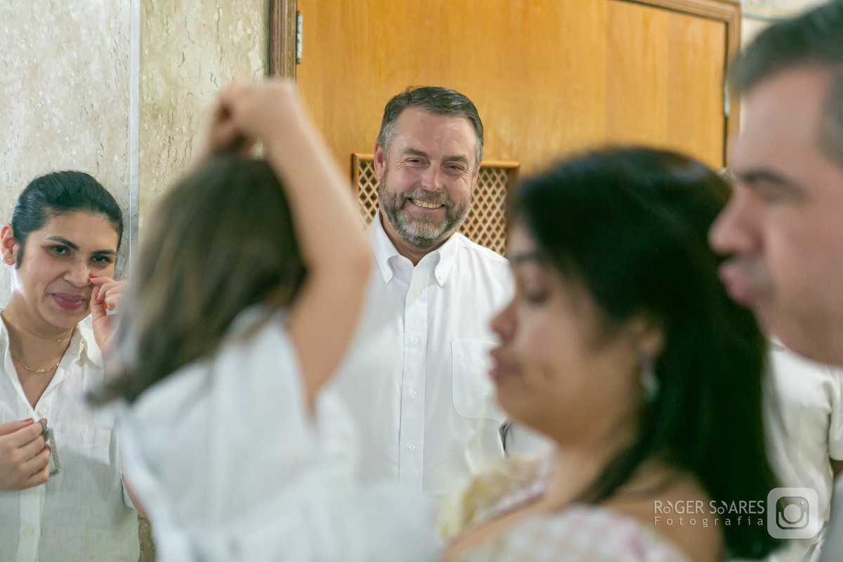 fotografo batizado, fotos com padrinhos, lembranca do batismo, detalhes do batizado, batismo catolico fotos, album de batizado, fotos de bebe batizado, fotografa de familia, fotos na igreja catolica, ensaio batismo, fotos do ritual de batismo