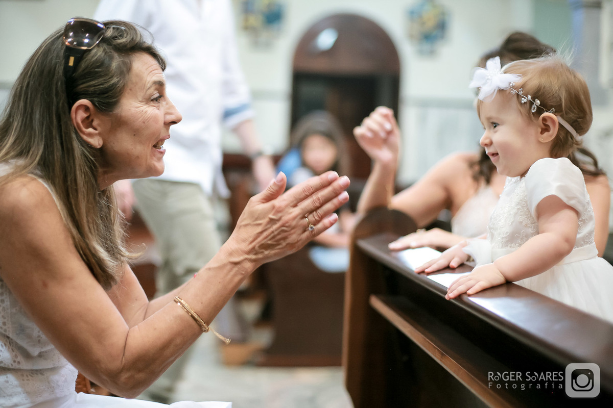 fotografia de batizado, fotos batismo catolico, fotografo de batizado, registro de batismo, fotos na igreja, momentos do batizado, cobertura fotografa de batismo, fotos da cerimonia de batismo, recordacao do batismo, ensaio de batizado, fotos pia batismal