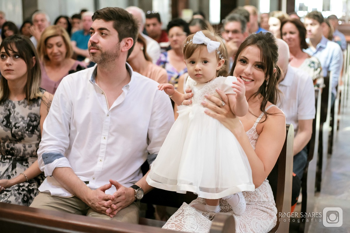 fotografia de batizado, fotos batismo catolico, fotografo de batizado, registro de batismo, fotos na igreja, momentos do batizado, cobertura fotografa de batismo, fotos da cerimonia de batismo, recordacao do batismo, ensaio de batizado, fotos pia batismal