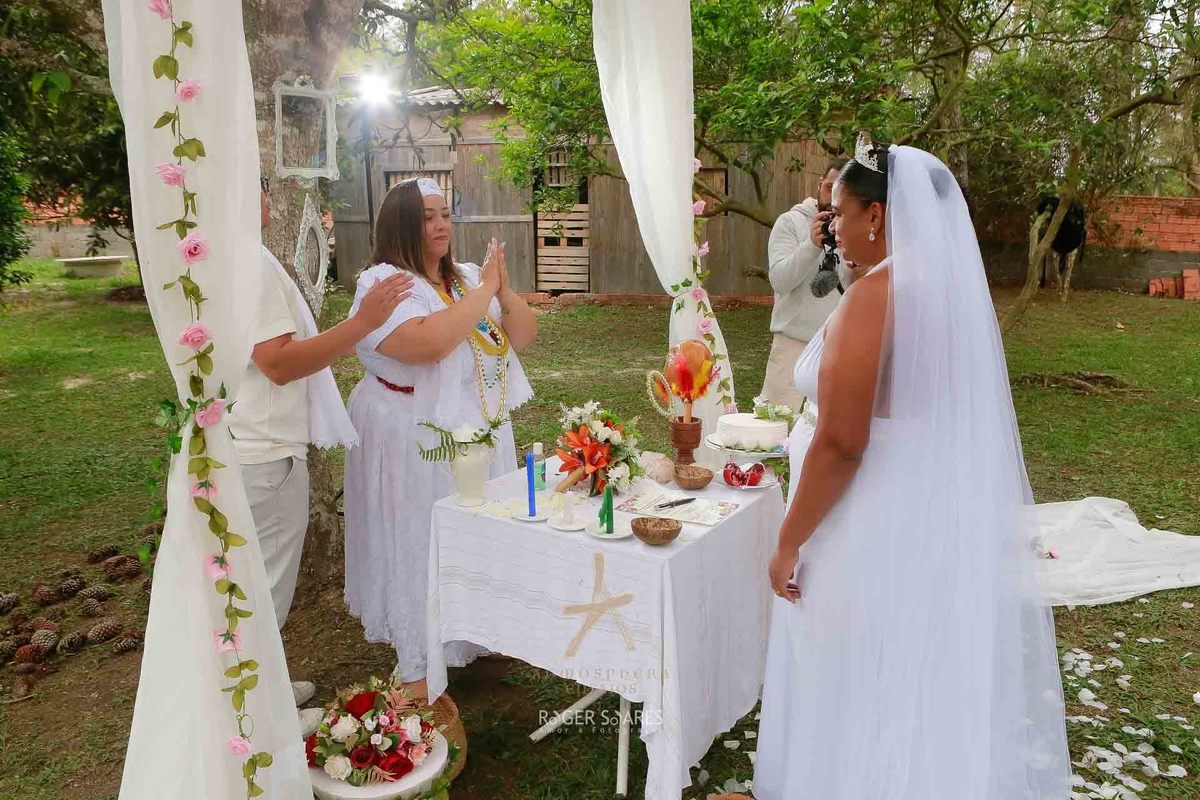 fotografia de casamento ao ar livre, casamento na represa Riacho Grande, fotos sitio do ITA, Roger Soares fotografia, casamento espiritualista fotos, cobertura fotografica de casamento, fotos Thais e Naty, galeria de casamento na natureza