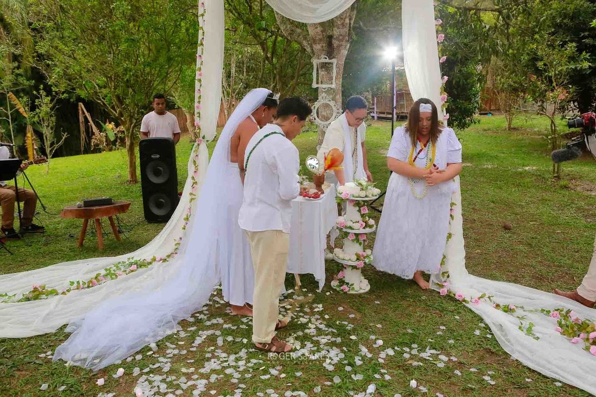 fotografia de casamento ao ar livre, casamento na represa Riacho Grande, fotos sitio do ITA, Roger Soares fotografia, casamento espiritualista fotos, cobertura fotografica de casamento, fotos Thais e Naty, galeria de casamento na natureza