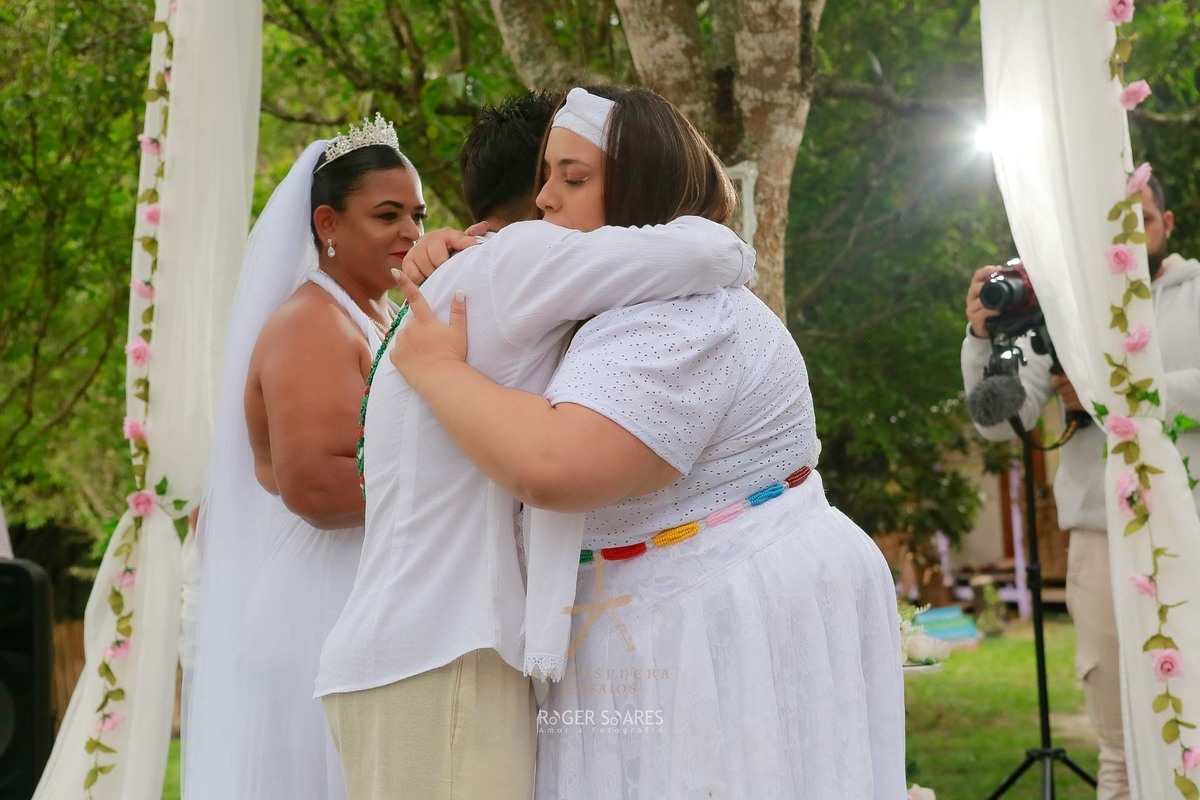 fotografia de casamento ao ar livre, casamento na represa Riacho Grande, fotos sitio do ITA, Roger Soares fotografia, casamento espiritualista fotos, cobertura fotografica de casamento, fotos Thais e Naty, galeria de casamento na natureza