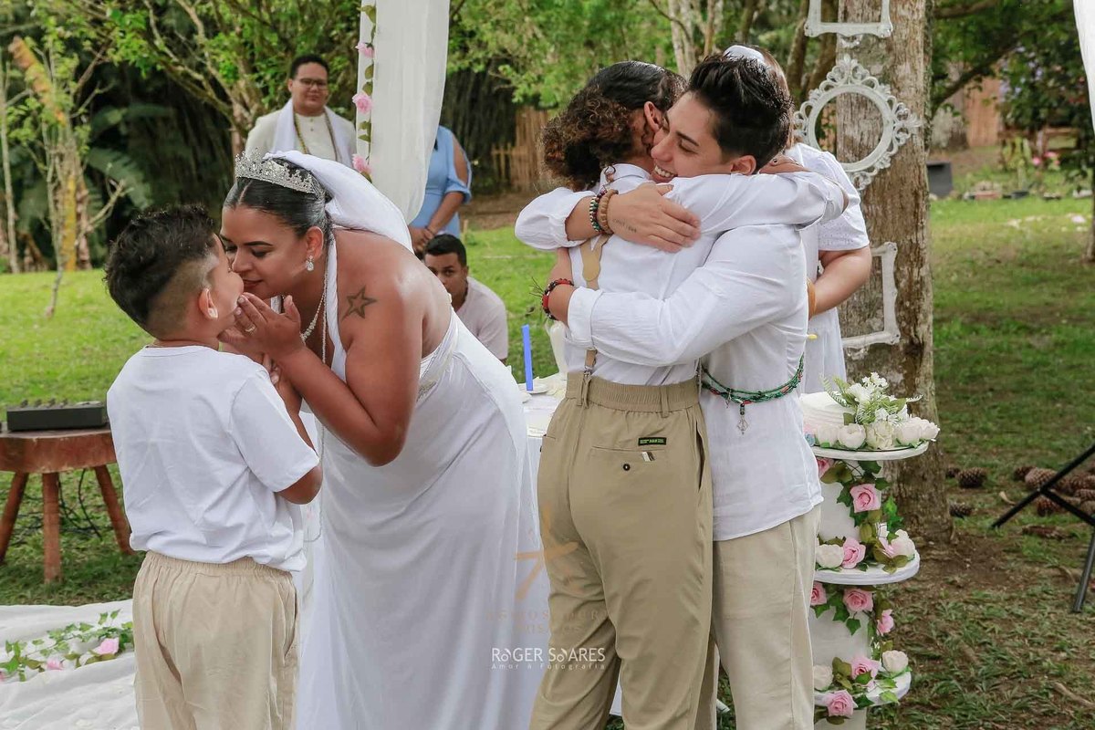 fotografia de casamento ao ar livre, casamento na represa Riacho Grande, fotos sitio do ITA, Roger Soares fotografia, casamento espiritualista fotos, cobertura fotografica de casamento, fotos Thais e Naty, galeria de casamento na natureza