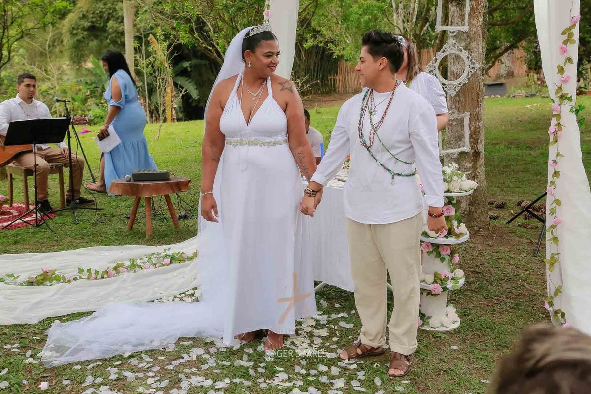 fotos de casamento, casamento espiritualista, sitio ITA, Riacho Grande, represa, fotografo Roger Soares, galeria de fotos de noivas, cerimonia ao ar livre, fotos de casamento sensiveis, celebração do amor, Instituto Ayahuasca