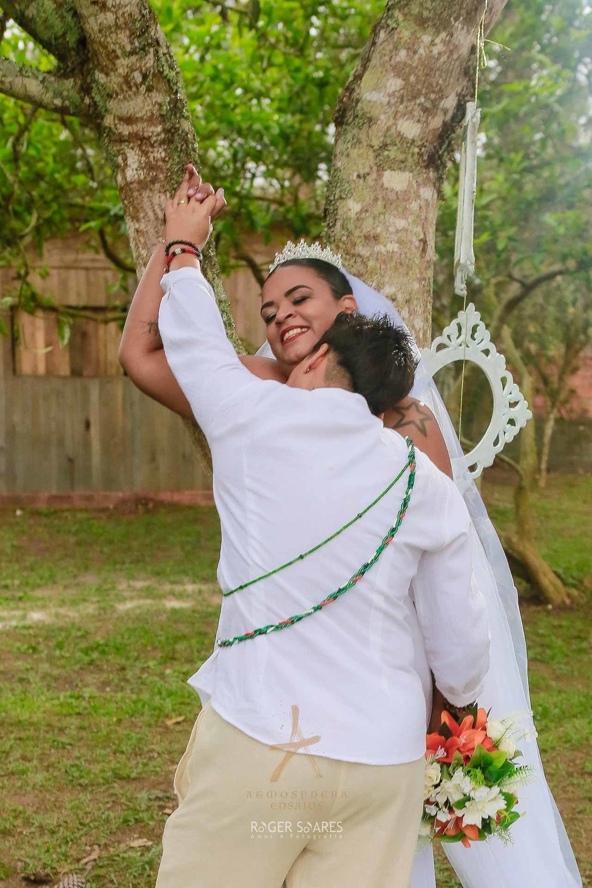 makingof noiva, dia da noiva casamento, violino e violao, musica xamanica casamento, Roger Soares fotografia, sitio ITA represa, matrimonio espiritualista, fotos preparativos noiva, trilha sonora casamento, Riacho Grande, Thais e Naty
