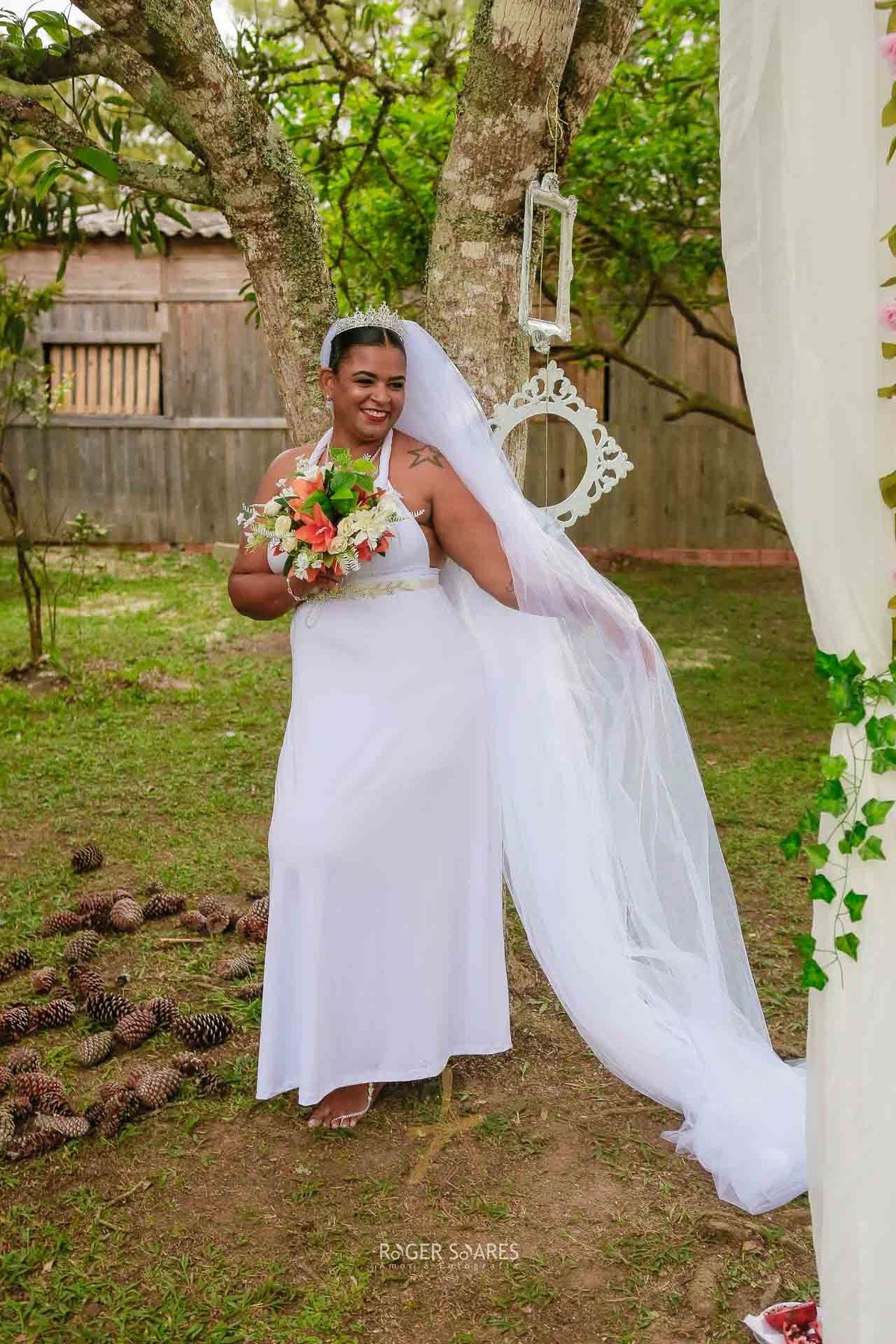 makingof noiva, dia da noiva casamento, violino e violao, musica xamanica casamento, Roger Soares fotografia, sitio ITA represa, matrimonio espiritualista, fotos preparativos noiva, trilha sonora casamento, Riacho Grande, Thais e Naty