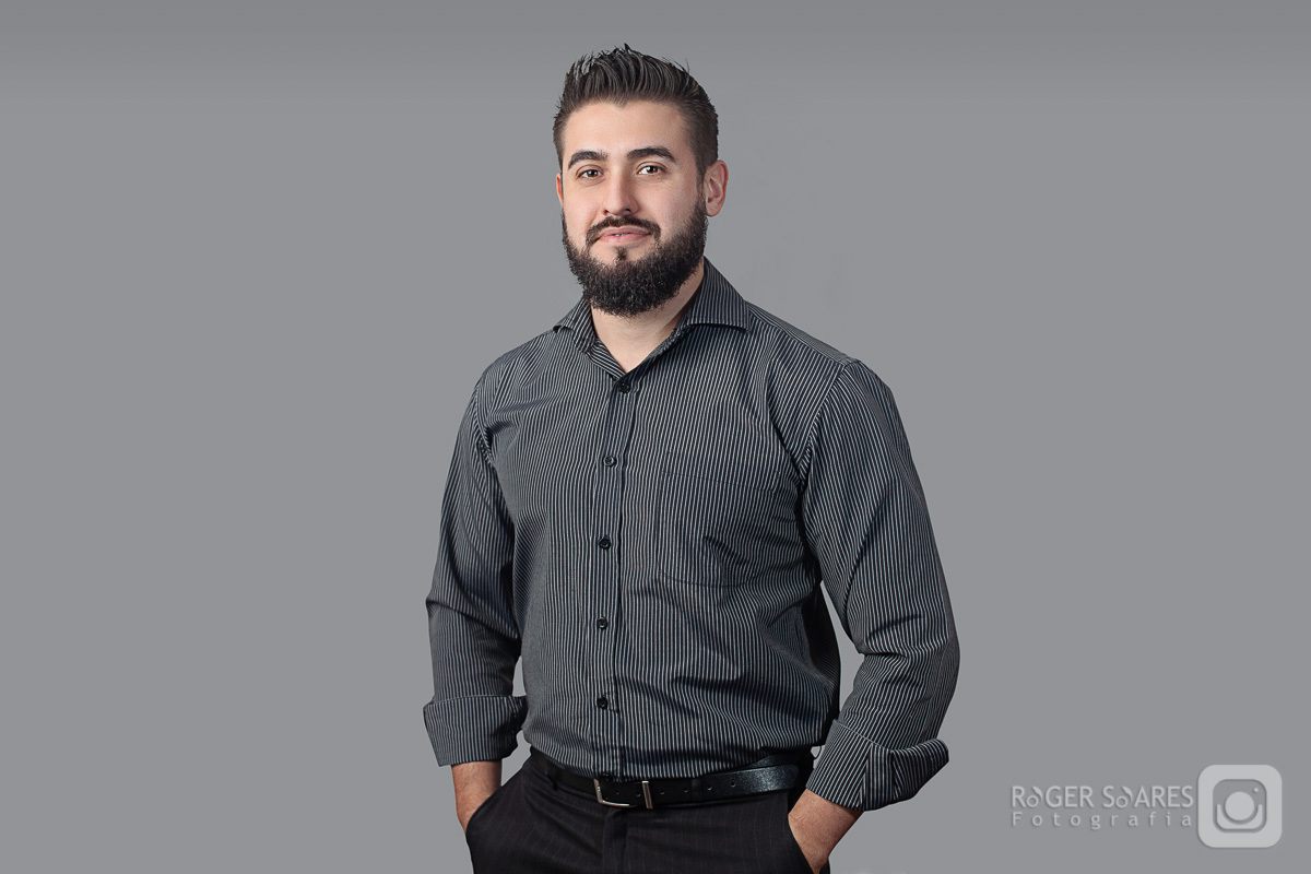 advocacia direito tribunal advogado intelectual propriedade civil criminal marcas patentes fotografia ambiente mesa de reunião call conference livros estudo madeira terno gravata camisa retratos profissionais valor dcms marketing imprensa assessoria