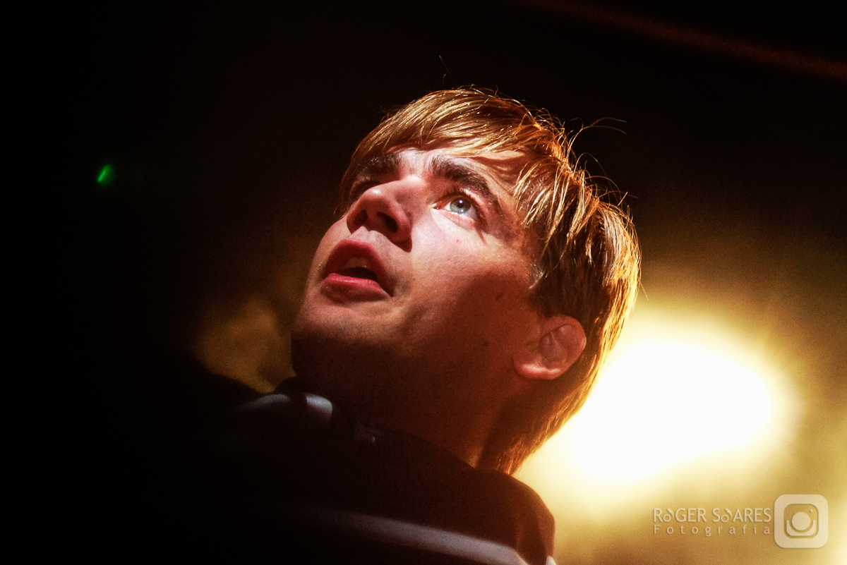 fotojornalismo parada gay glbt+ milhoes milhares de pessoas show credicard hall músicos banda the hives melvins vocalista internancional olhar atento platéia