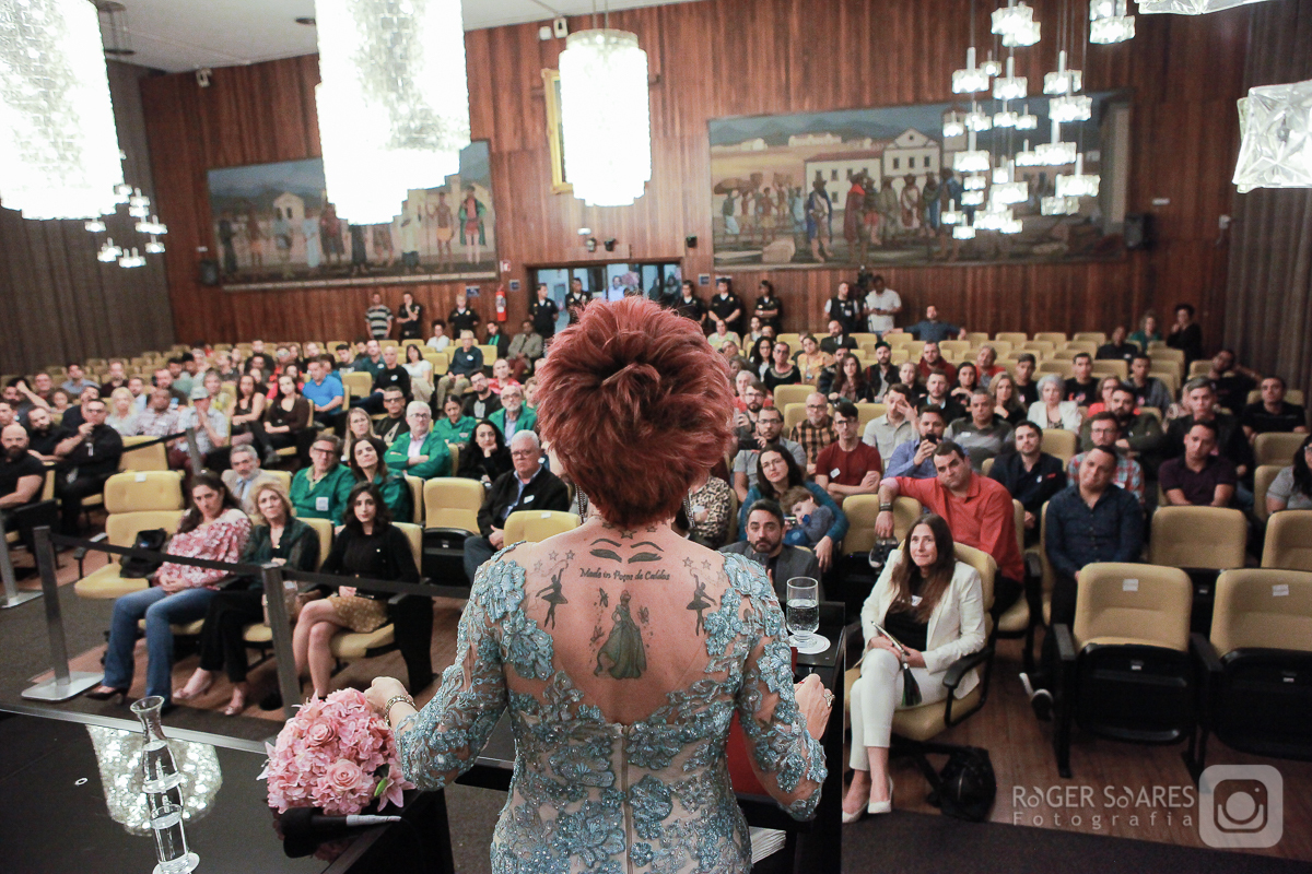 nany people celebridade cidadã paulistana são paulo artista comediante rede globo camara municipal prefeitura hair soninha francine minas gerais capital  sonia abrão coral glbt musica apresentação imprensa coletiva fotos assessoria título honra história