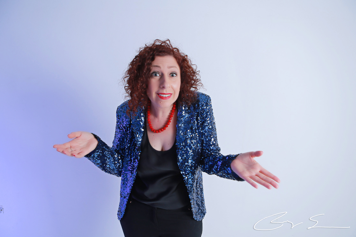 retratos profissionais estúdio fotográfico fotografia de estúdio portrait business linkdin redes sociais conexões verdadeiras cadeira luz camera canon flash mulher executiva poses alegria determinação foco coach inteligência emocional empreendedorismo