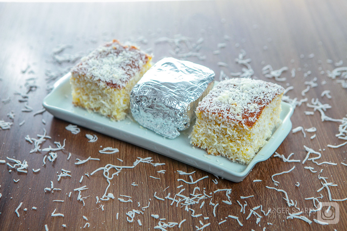 doceria vovo doces bolos confeitos mesa café cafezinho expresso xícara chantilly forno assado brigadeiro madeira chocolate branco cacau meio amargo cenoura flocos bolo molhado coco gelado fotografia still culinaria ecommerce estúdio fotografico